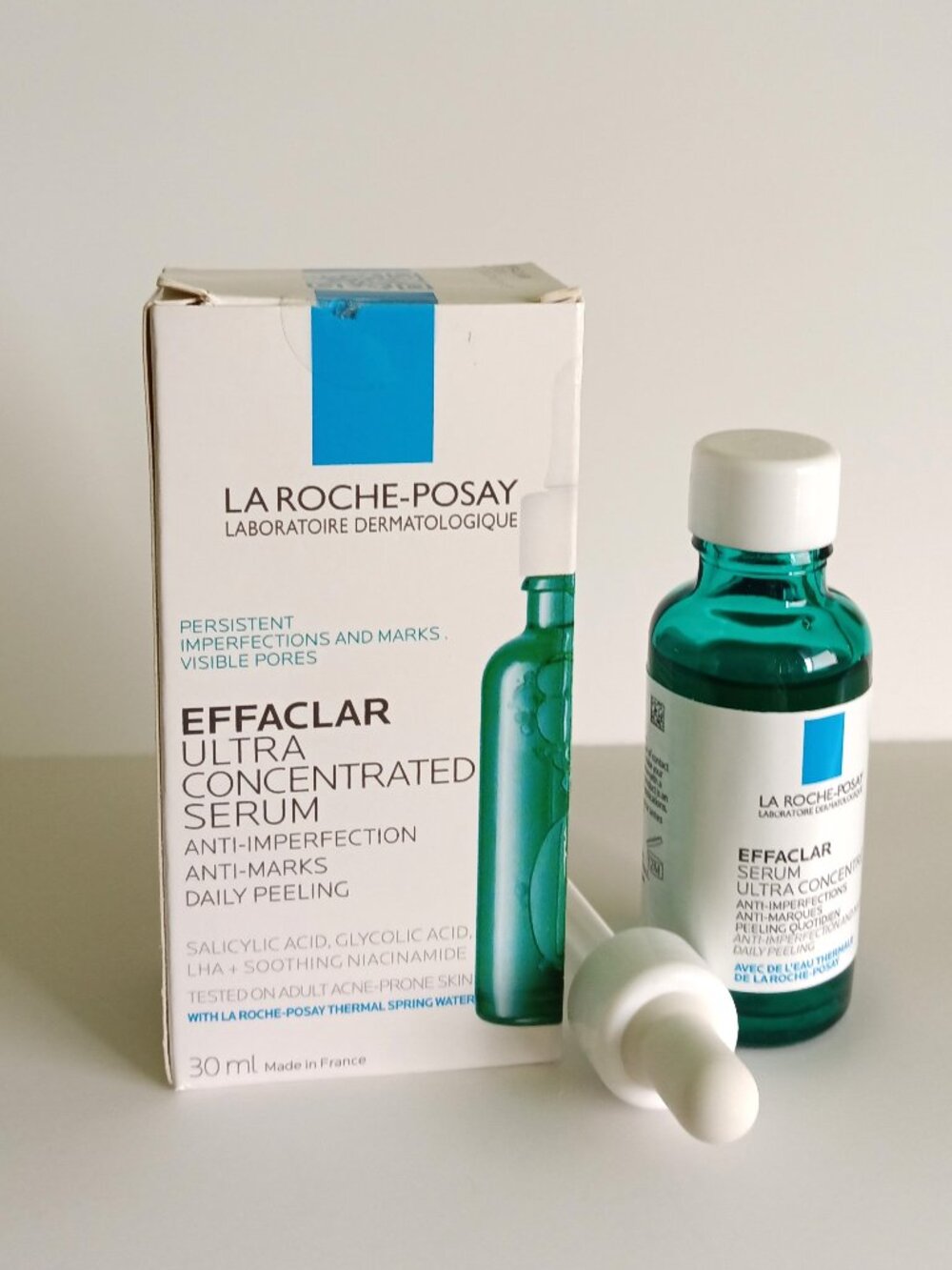 LA ROCHE - POSAY.  EFFACLAR Ultra Concentrated Serum - 30 ml